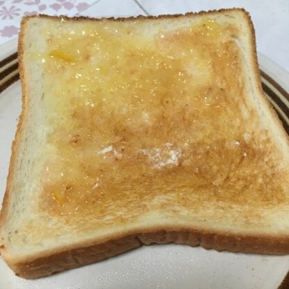 おはようございます。
バター控えめですが、朝食はパンなので、美味しくいただきました。
ご馳走様でした（╹◡╹）